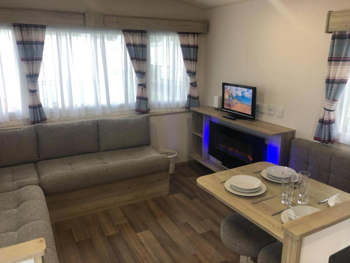 Ash Standard Holiday Home 查珀尔圣伦纳兹 外观 照片